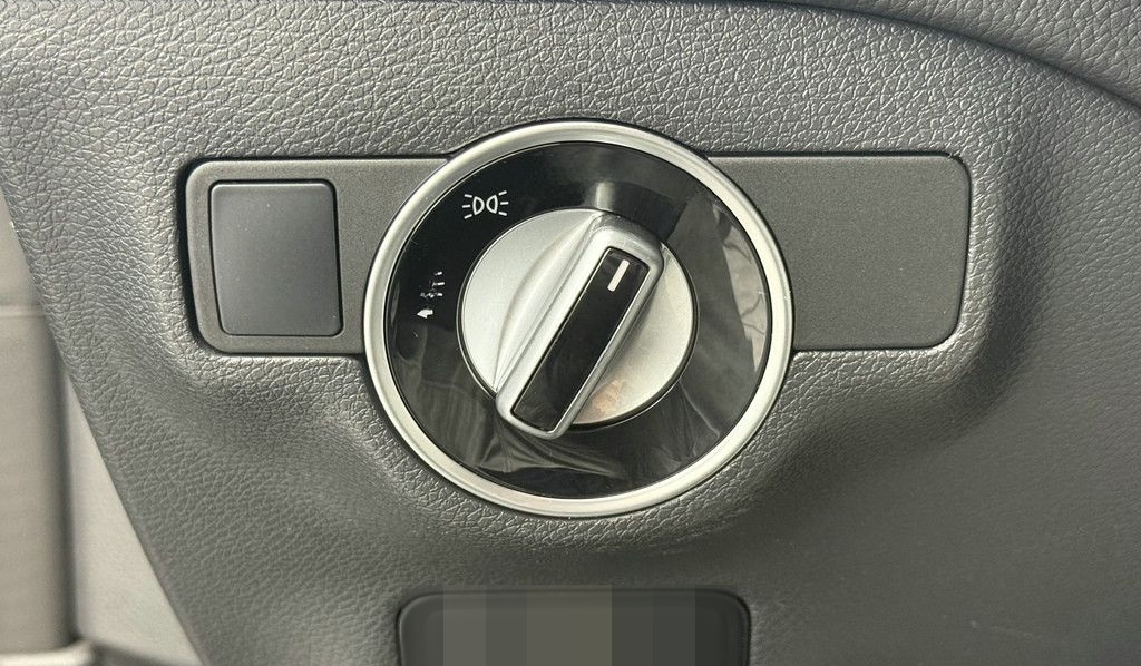 Mercedes-Benz CLA 180 Shooting Brake Urban Style Edition, LED foto 15