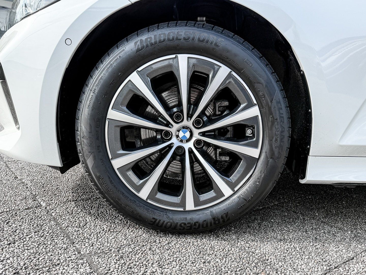 BMW 318i DA + KOMFORTZUGANG + KLIMAAUTOMATIK + UVM foto 6