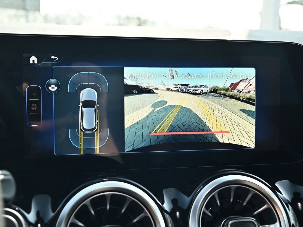 Mercedes-Benz EQA 300 4M AMG Sport Advanced+ Distr. LED Kamera foto 14