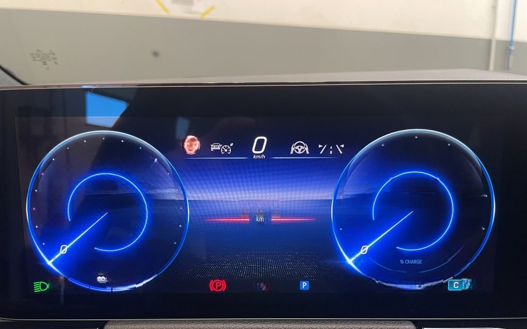 Mercedes-Benz EQA 250+ AMG NIGHT DISTRONIC MEMORY BURMESTER foto 14