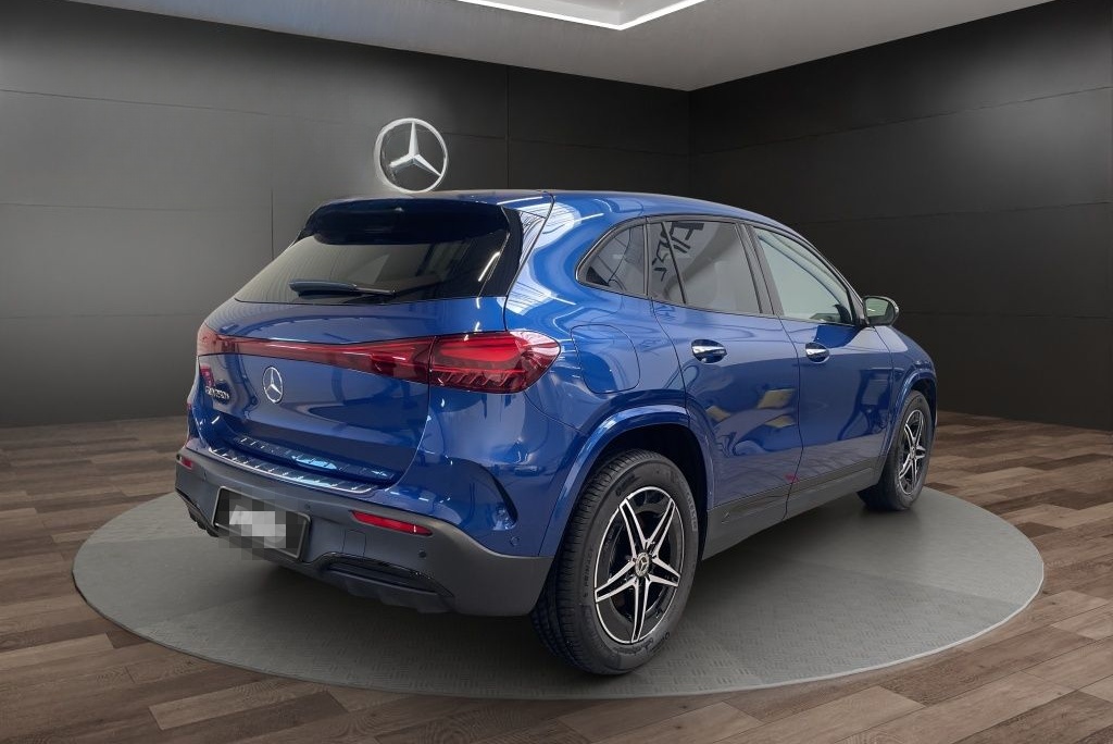 Mercedes-Benz EQA 250+ AMG NIGHT DISTRONIC MEMORY BURMESTER foto 3