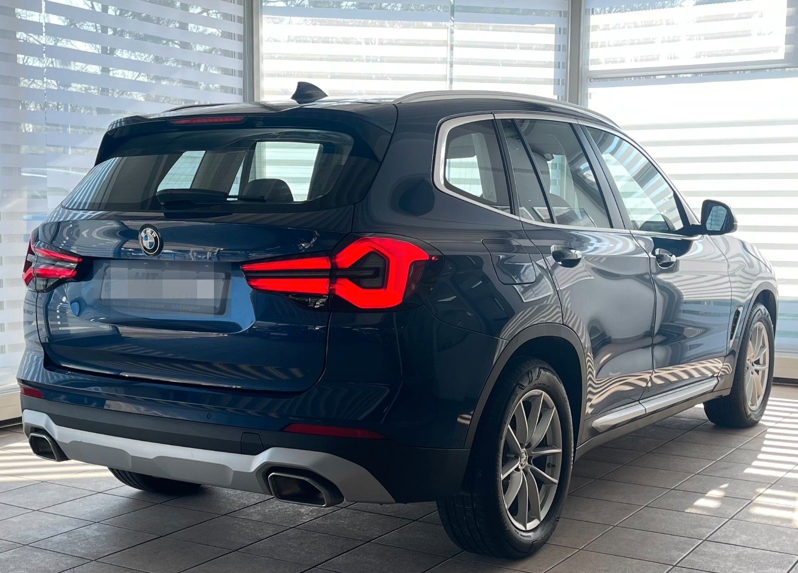 BMW X3 xD20d Facelift PANO KAM HiFi LEDER Unfallfrei foto 4