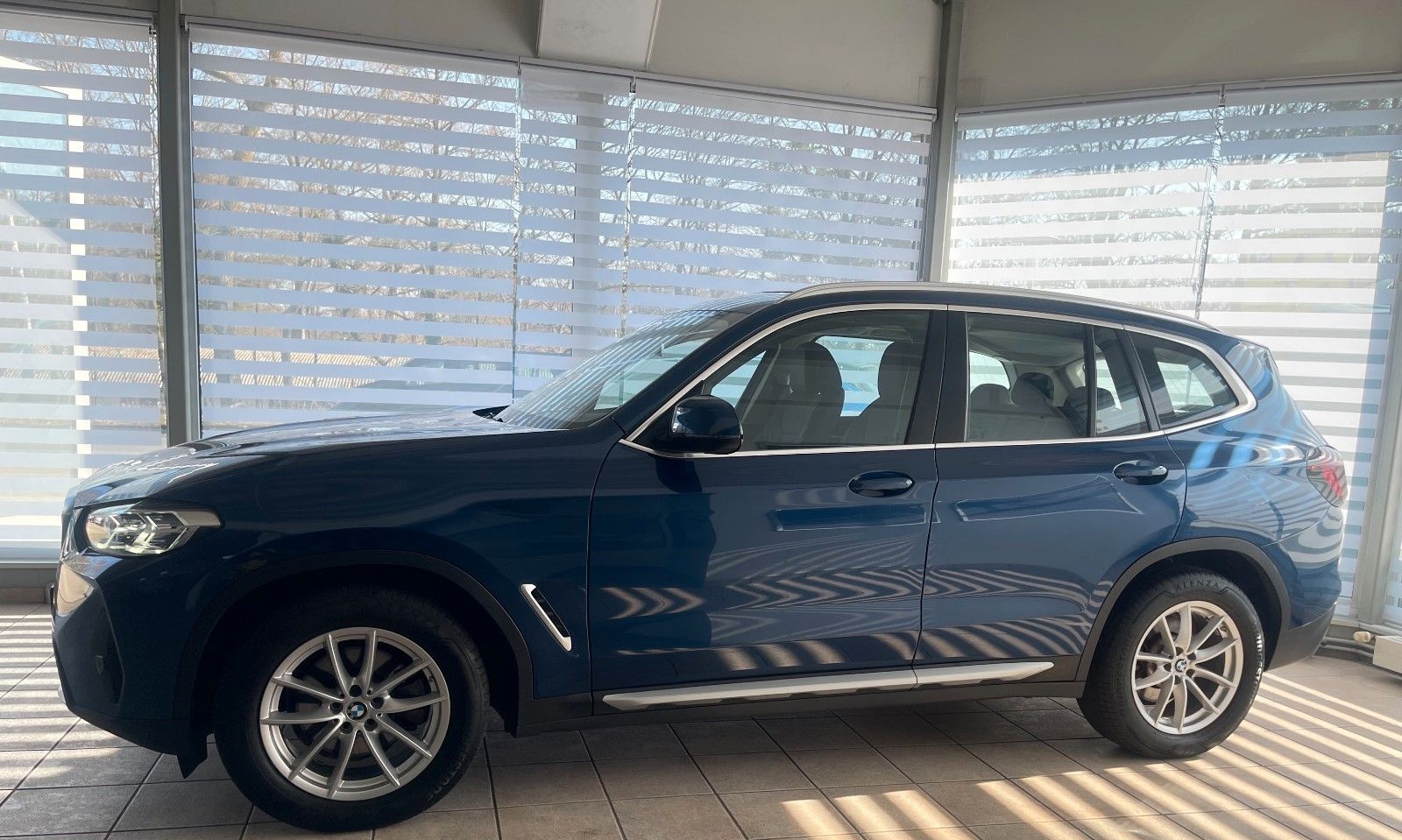 BMW X3 xD20d Facelift PANO KAM HiFi LEDER Unfallfrei foto 5