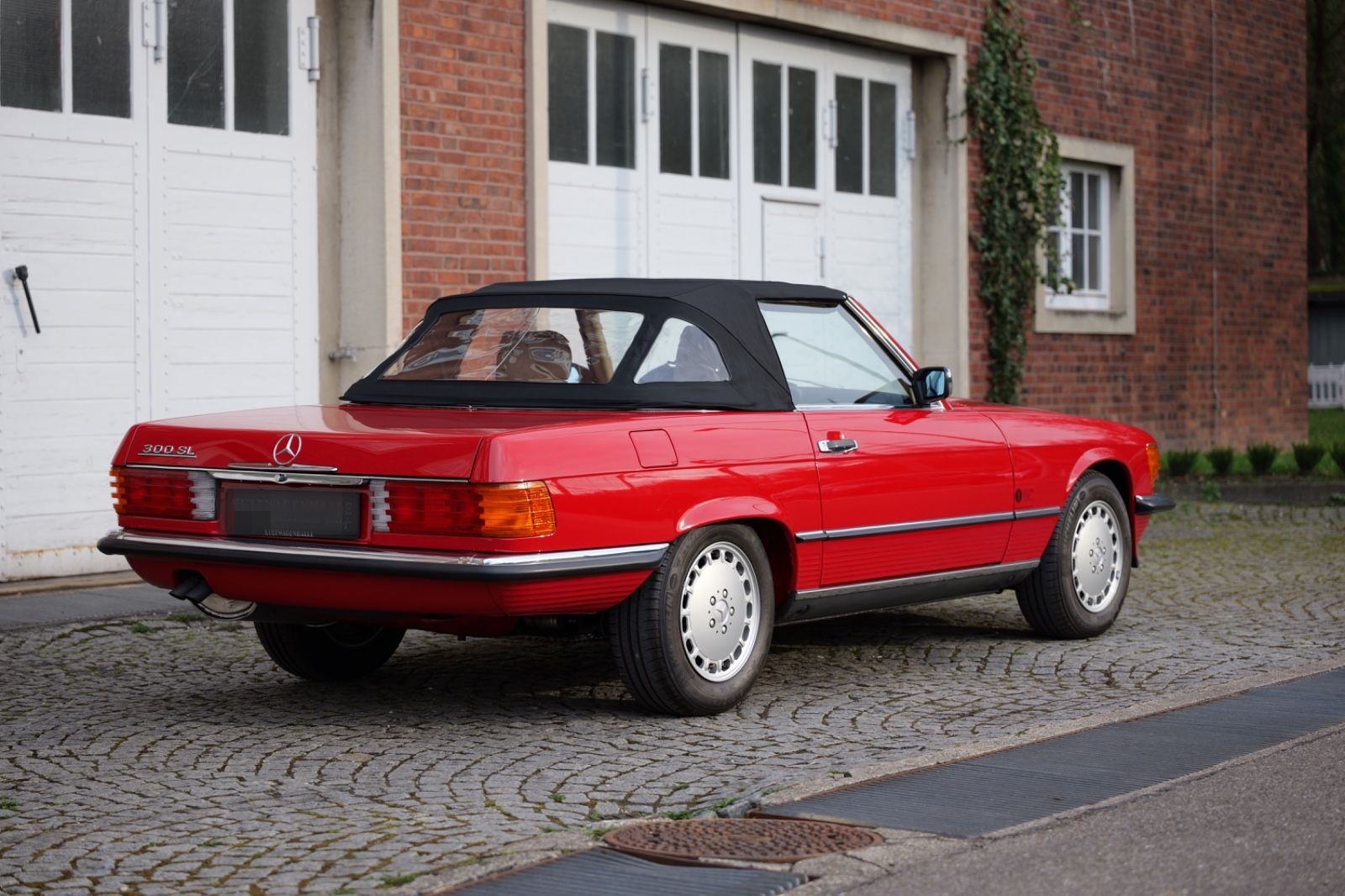 Mercedes-Benz 300SL R107 *Original 16tkm*2.Hand*Erstlack* foto 11