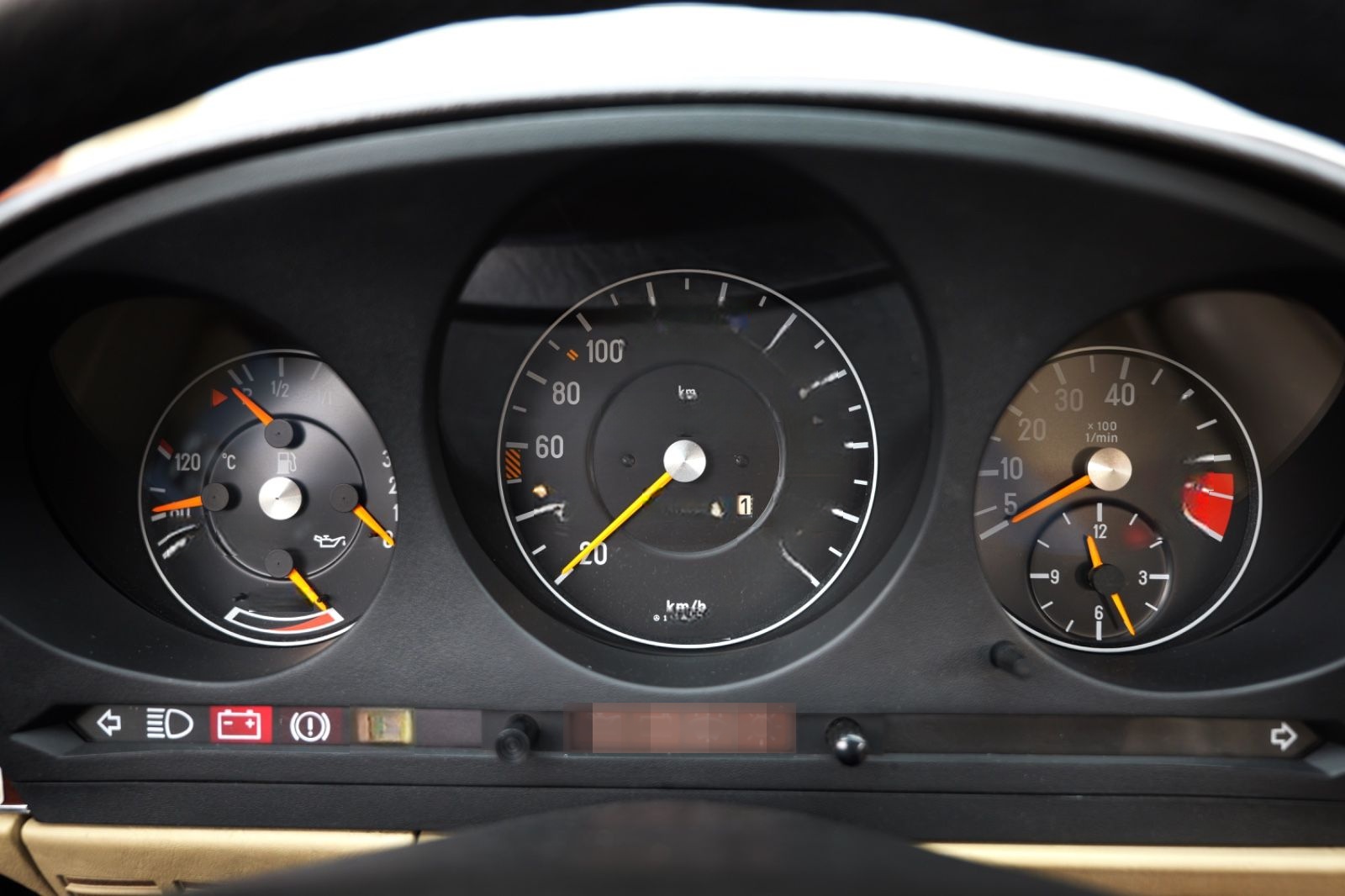 Mercedes-Benz 300SL R107 *Original 16tkm*2.Hand*Erstlack* foto 17