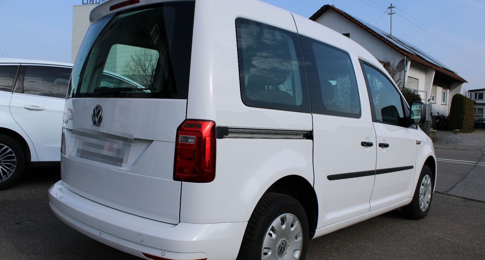 Volkswagen Caddy 2.0 TDI 2.HAND*AUTOMATIK*5-SITZER*NAVI*SHZ foto 5