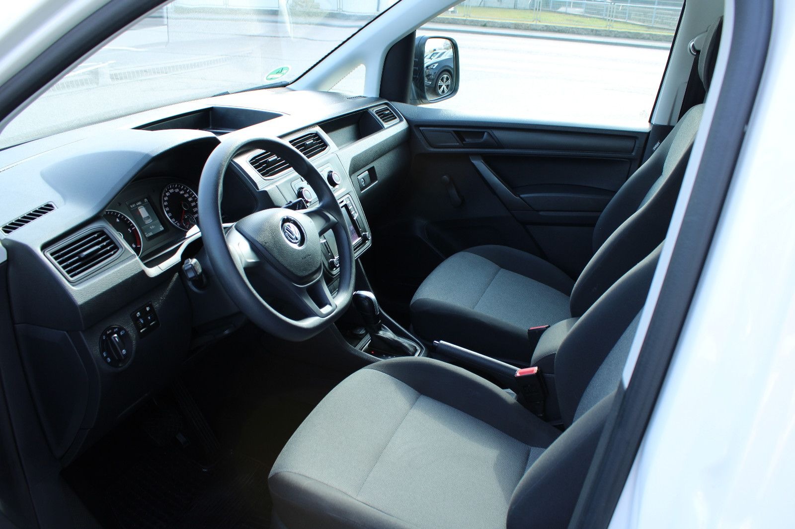 Volkswagen Caddy 2.0 TDI 2.HAND*AUTOMATIK*5-SITZER*NAVI*SHZ foto 8