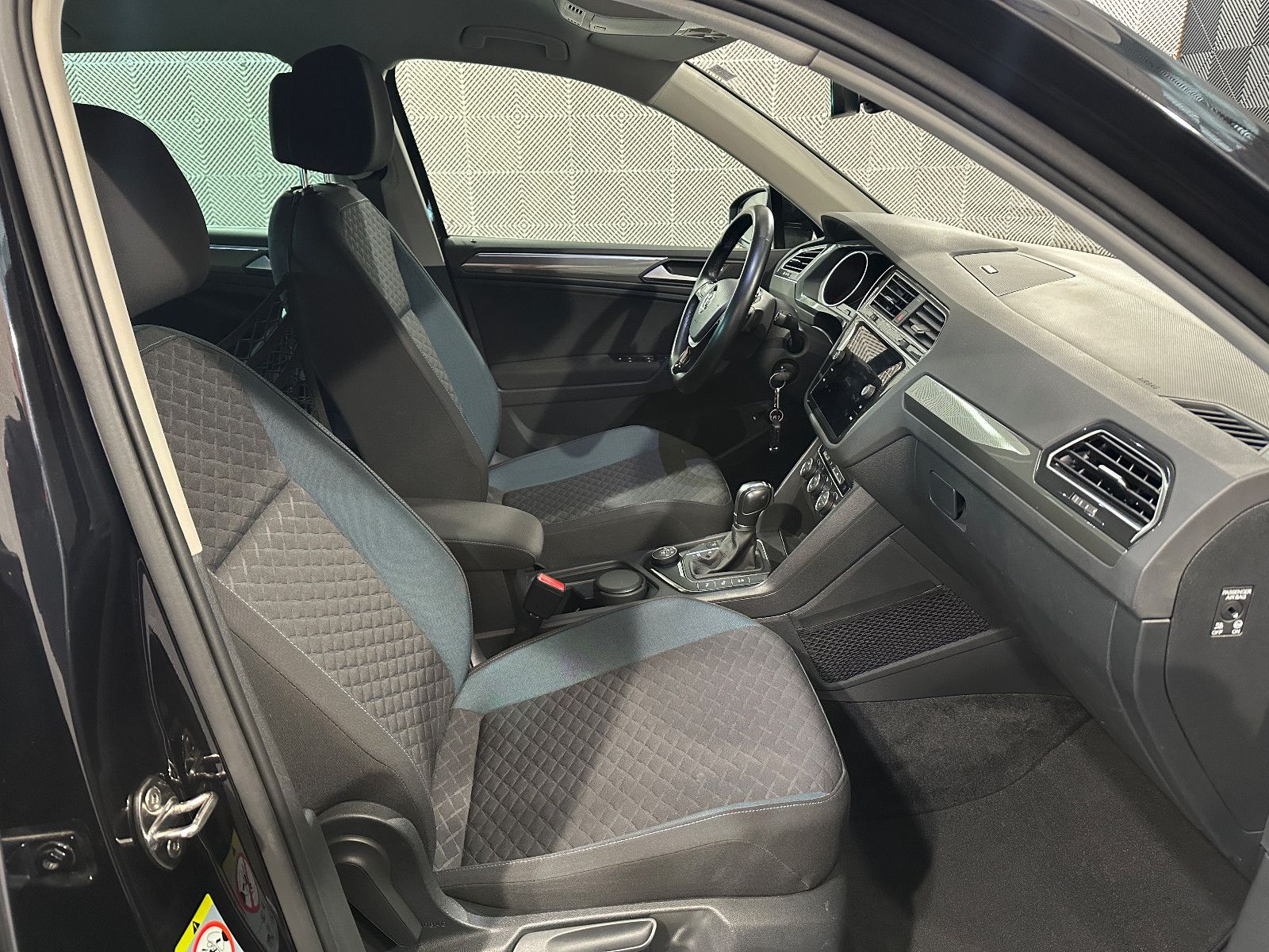 Volkswagen Tiguan 2.0 TSI 4Mo.*IQ.DRIVE*LED-AHK-ACC-DSG-LHZ foto 16