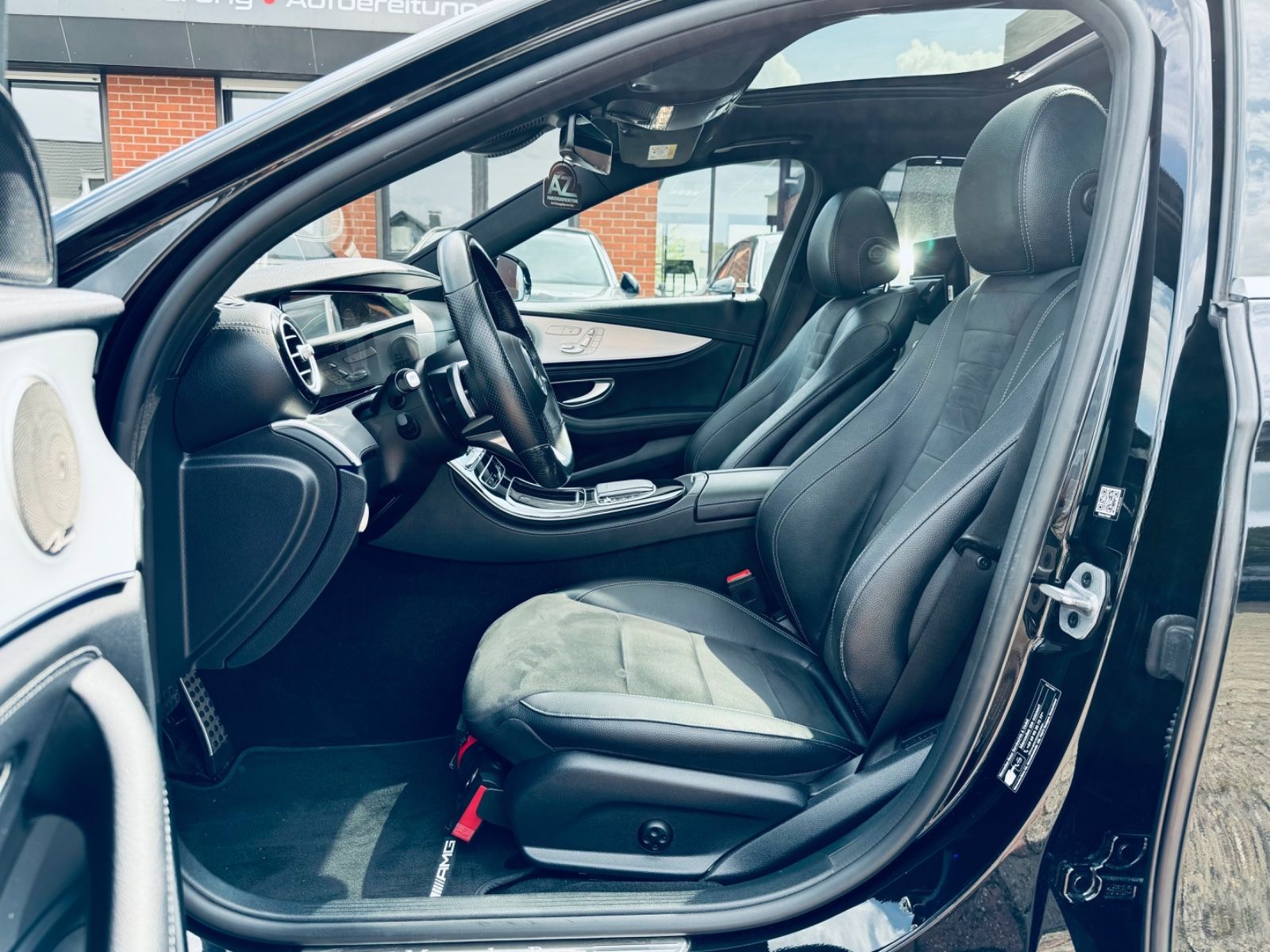 Mercedes-Benz E 300de 4Matic AMG MEMORY+BURMESTER+FOND ENTERTA foto 11