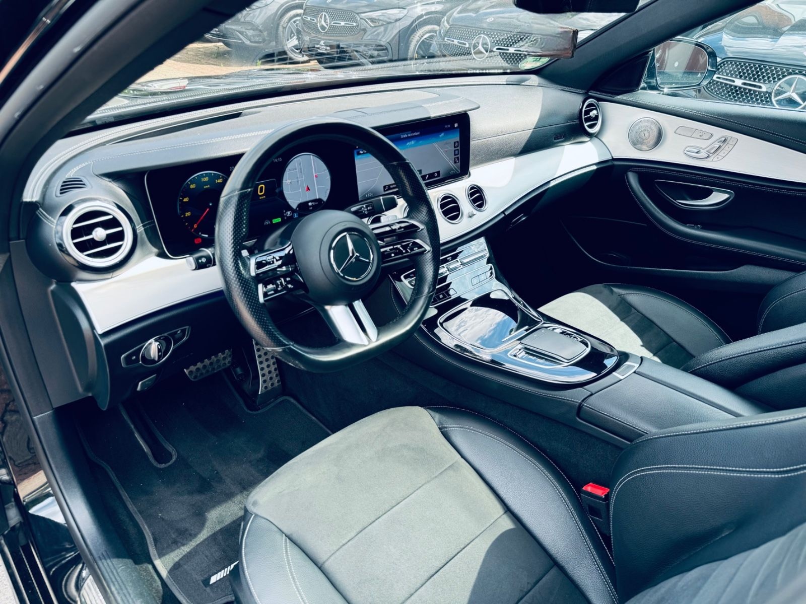 Mercedes-Benz E 300de 4Matic AMG MEMORY+BURMESTER+FOND ENTERTA foto 17