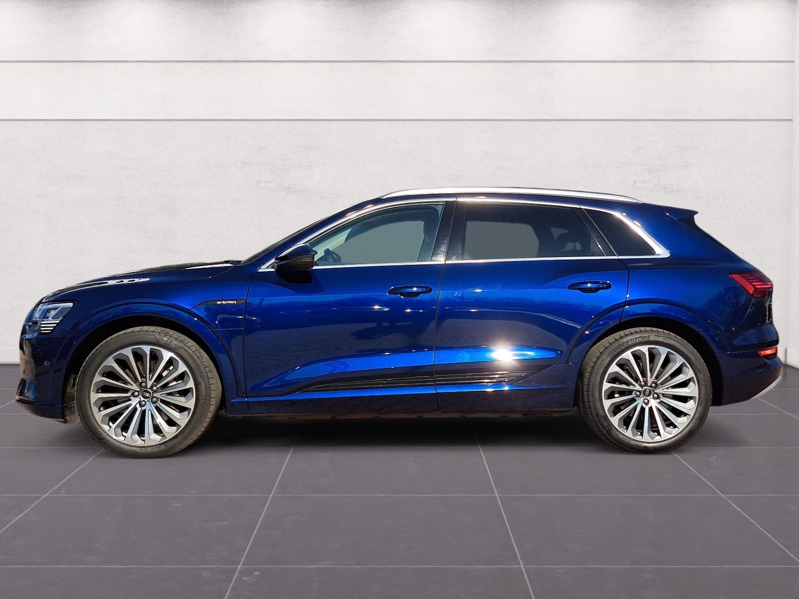 Audi e-tron advanced 55 quattro PANO AHK HEAD KAM MAT foto 8
