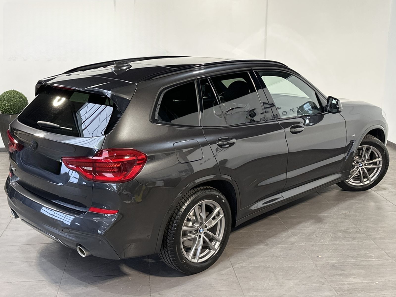 BMW X3 xDrive20i M-Sport NAV+LED+PANO+HIFI+19ZO+1HD foto 5