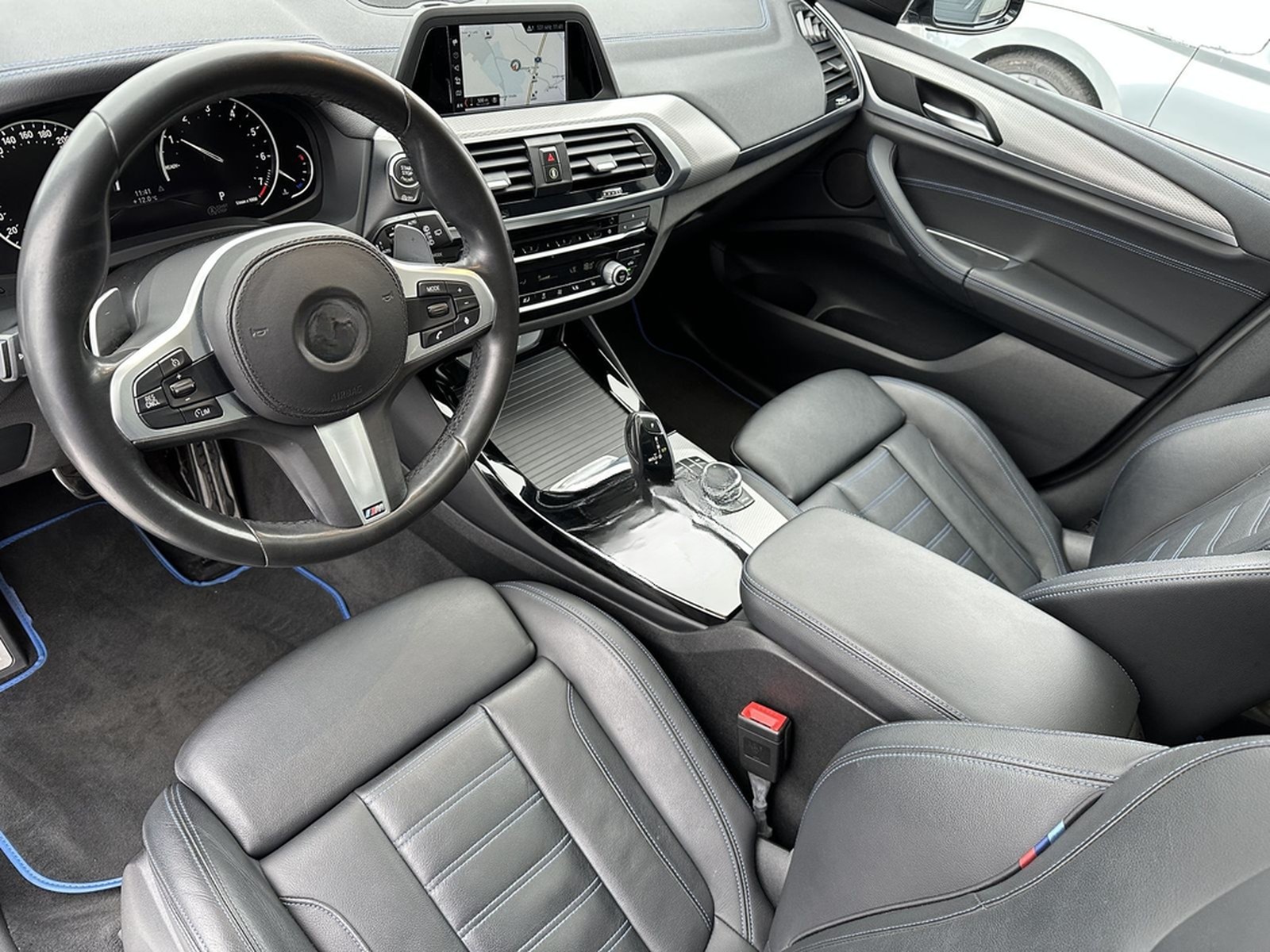 BMW X3 xDrive20i M-Sport NAV+LED+PANO+HIFI+19ZO+1HD foto 8