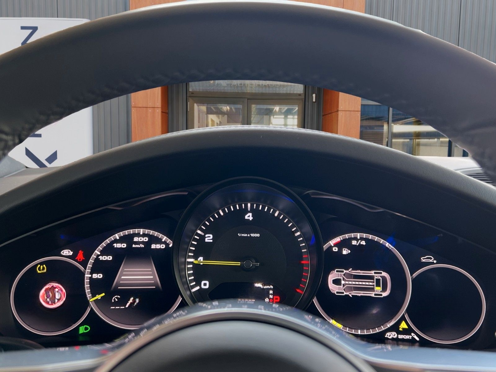 Porsche Cayenne E-Hyb. Coupe PLATINUM Ed. SPORT DESIGN! foto 10