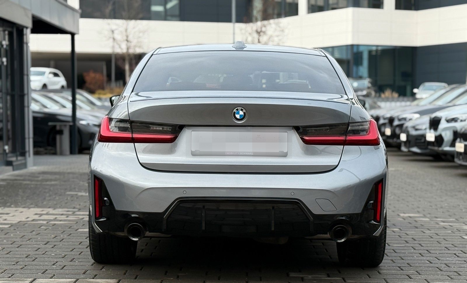 BMW 320d xD M Sport 19" h/k HuD StHz ACC Ambiente foto 17