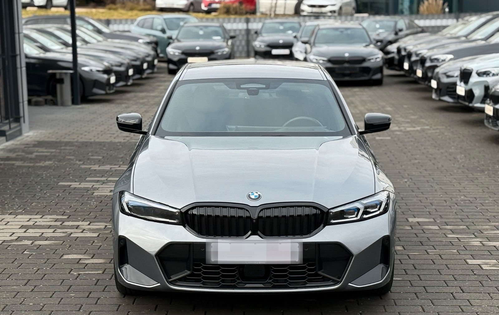 BMW 320d xD M Sport 19" h/k HuD StHz ACC Ambiente foto 4