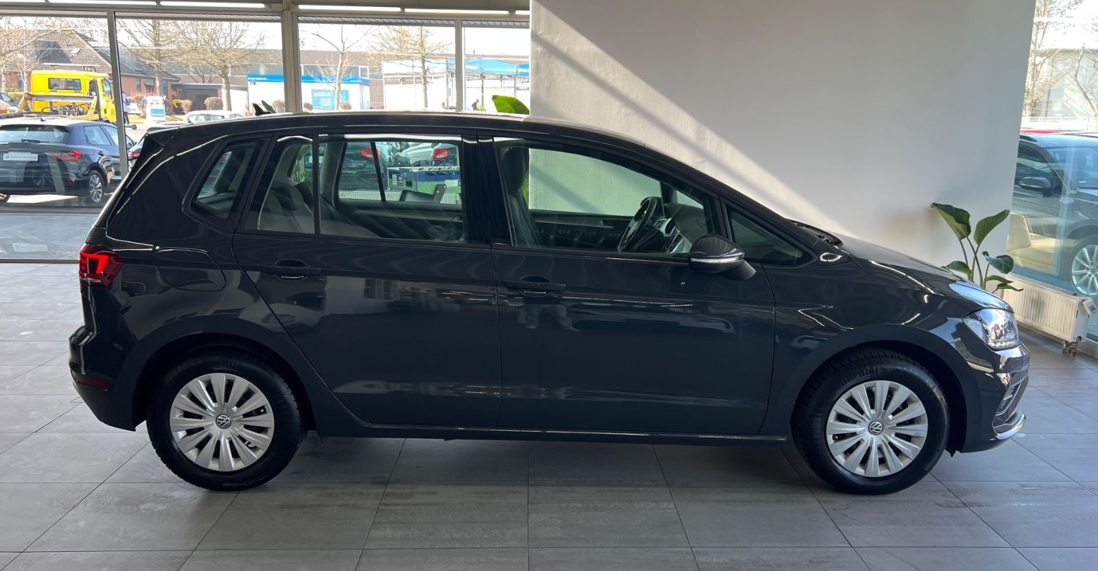 Volkswagen Golf*Sportsvan*Sitzhz*Tempomat*Kamera*AHK*LED* foto 2