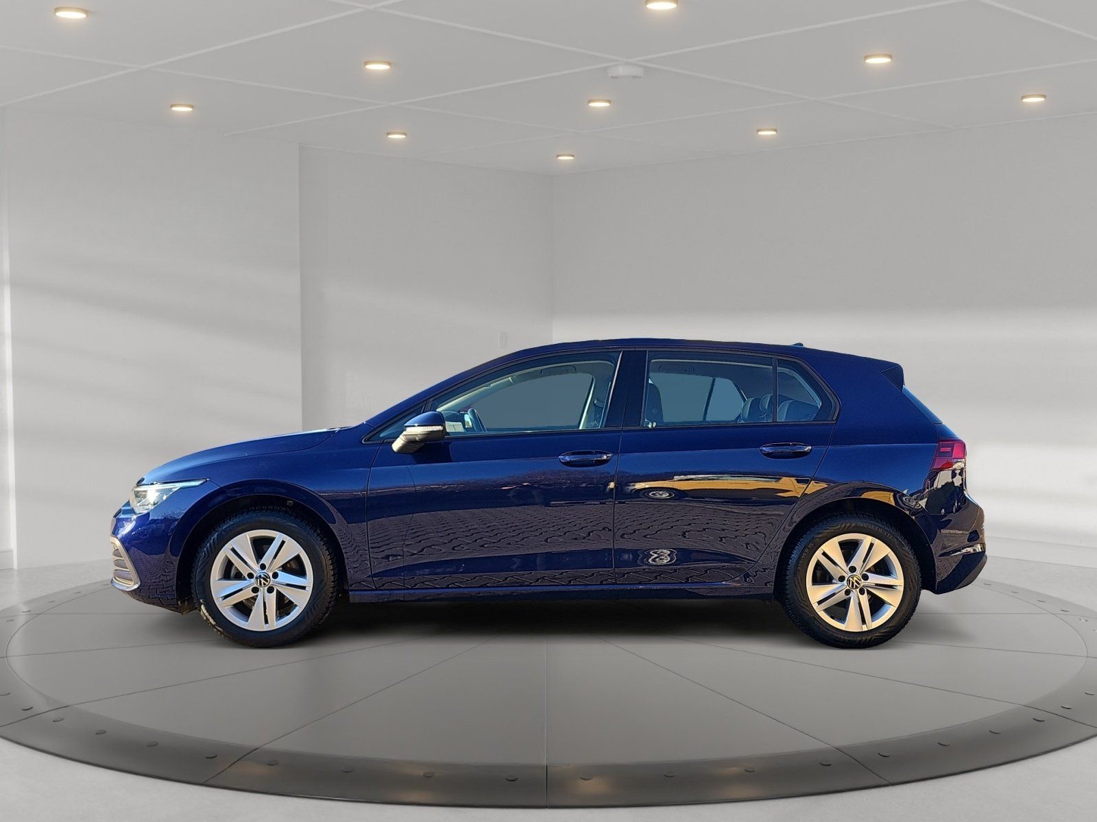 Volkswagen Golf VIII 1.5 TSI Life ACC Akustikglas DynLicht foto 3