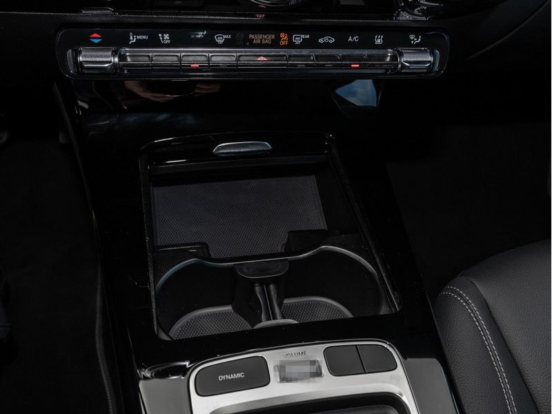Mercedes-Benz A 250 e Progressive/LED/Cam/Totw/Distr/Winter/17 foto 14