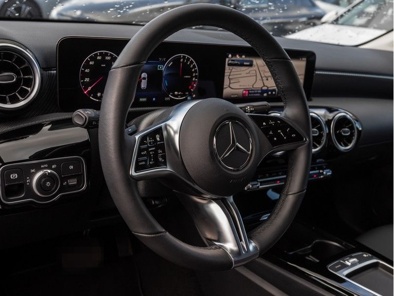 Mercedes-Benz A 250 e Progressive/LED/Cam/Totw/Distr/Winter/17 foto 24