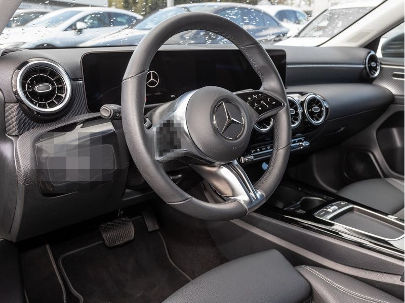 Mercedes-Benz A 250 e Progressive/LED/Cam/Totw/Distr/Winter/17 foto 10