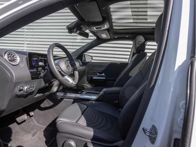 Mercedes-Benz EQA 300 4M Progressive/LED/Cam/Pano/AHK/Totw/18' foto 11
