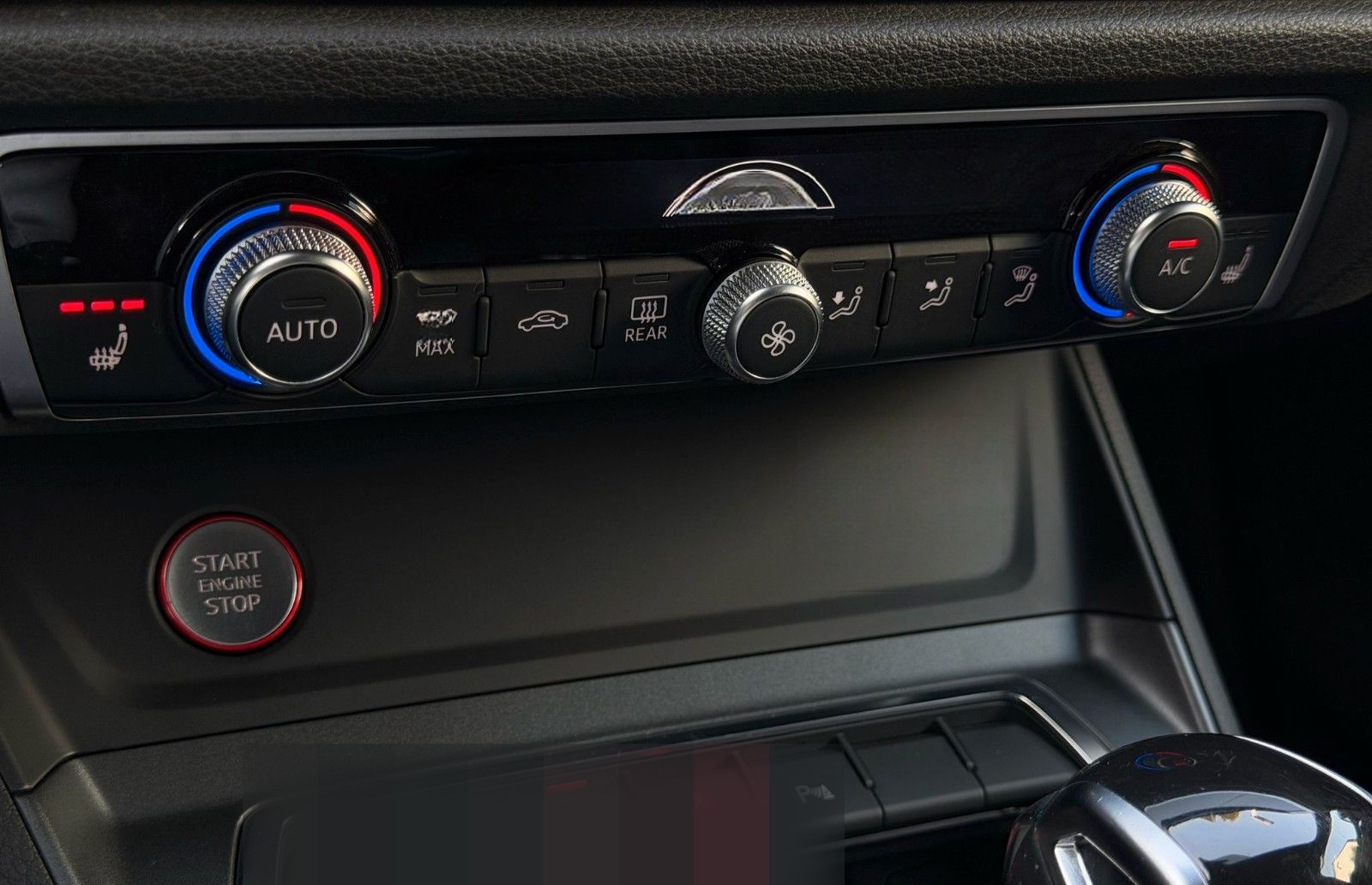 Audi RSQ3 Sportback 2.5 TFSI quattro 21"/RS-Sitze foto 21