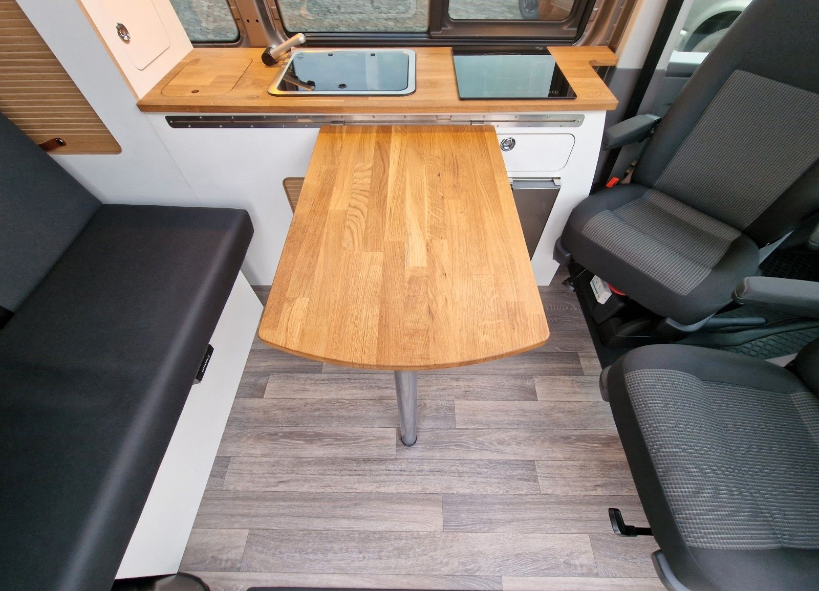 Volkswagen T6 California+KÜCHE+BETT+DUSCHE+6 SITZER foto 13