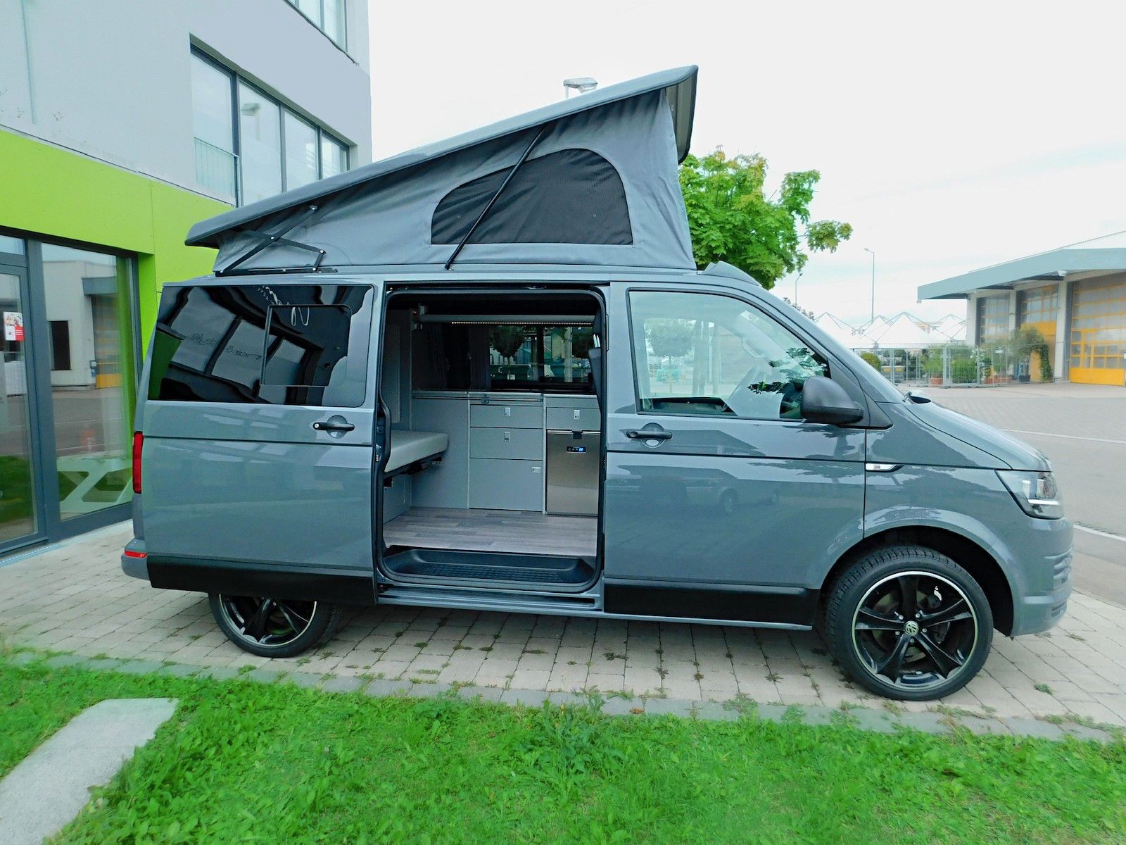 Volkswagen T6 California+KÜCHE+BETT+DUSCHE+6 SITZER foto 23