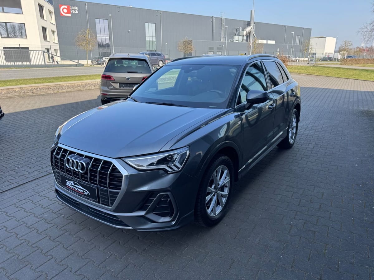 Audi Q3 45 TFSI quattro S line foto 3