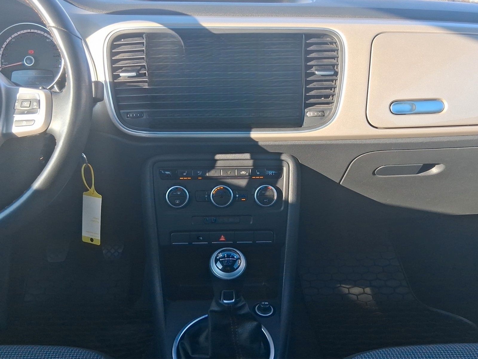 Volkswagen Beetle Lim. Cup NAVI KLIMAAUTO PANORAMA foto 14