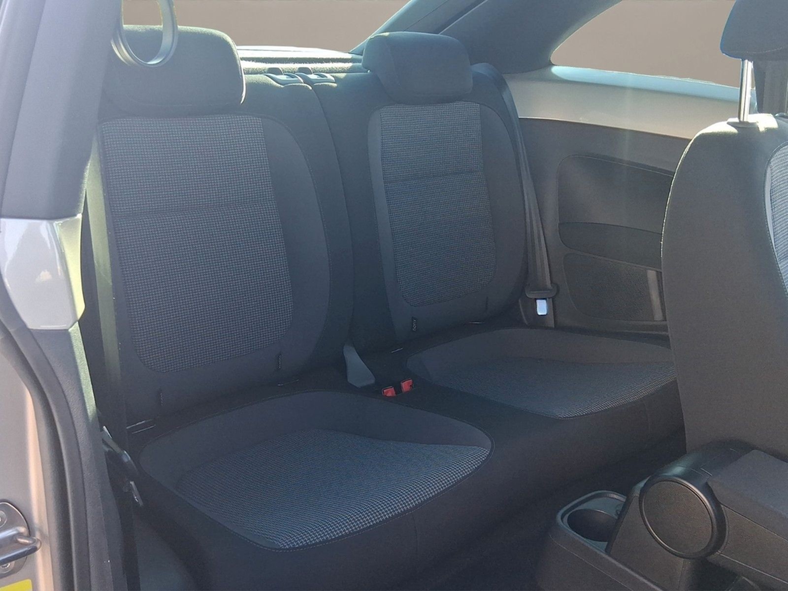 Volkswagen Beetle Lim. Cup NAVI KLIMAAUTO PANORAMA foto 17