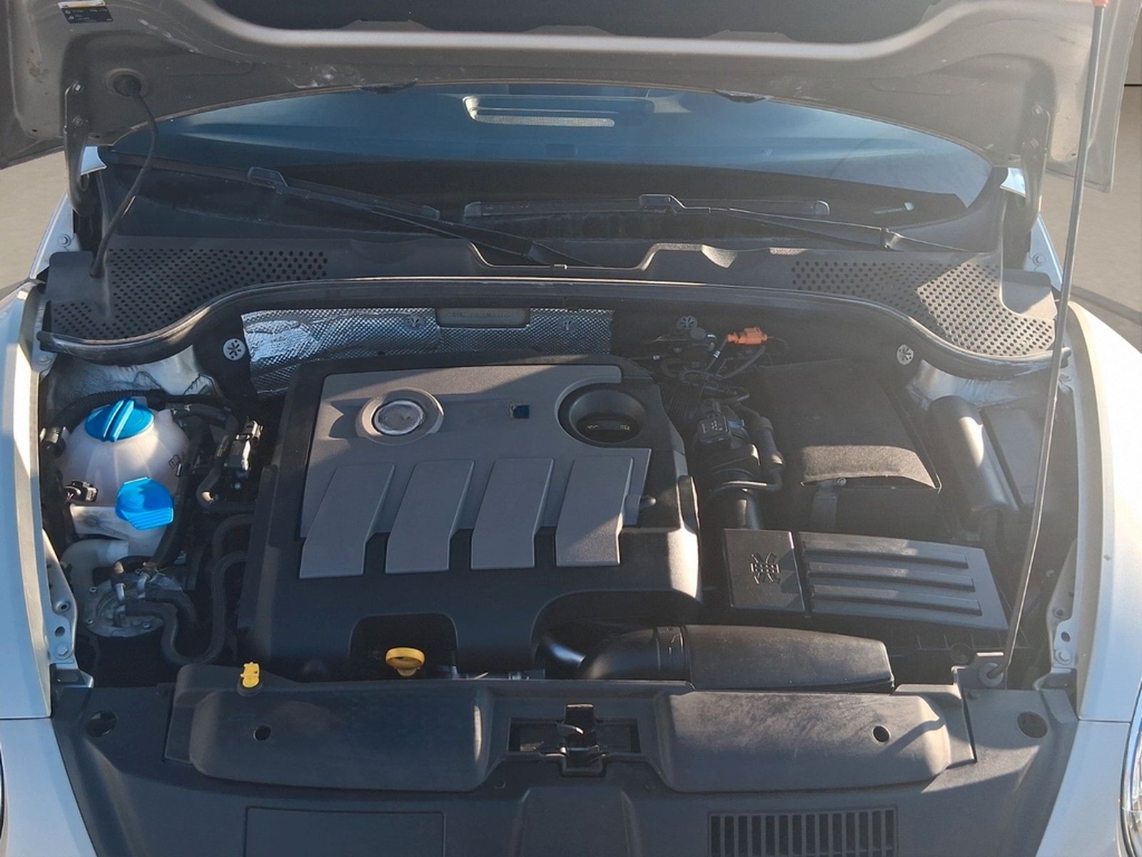 Volkswagen Beetle Lim. Cup NAVI KLIMAAUTO PANORAMA foto 19