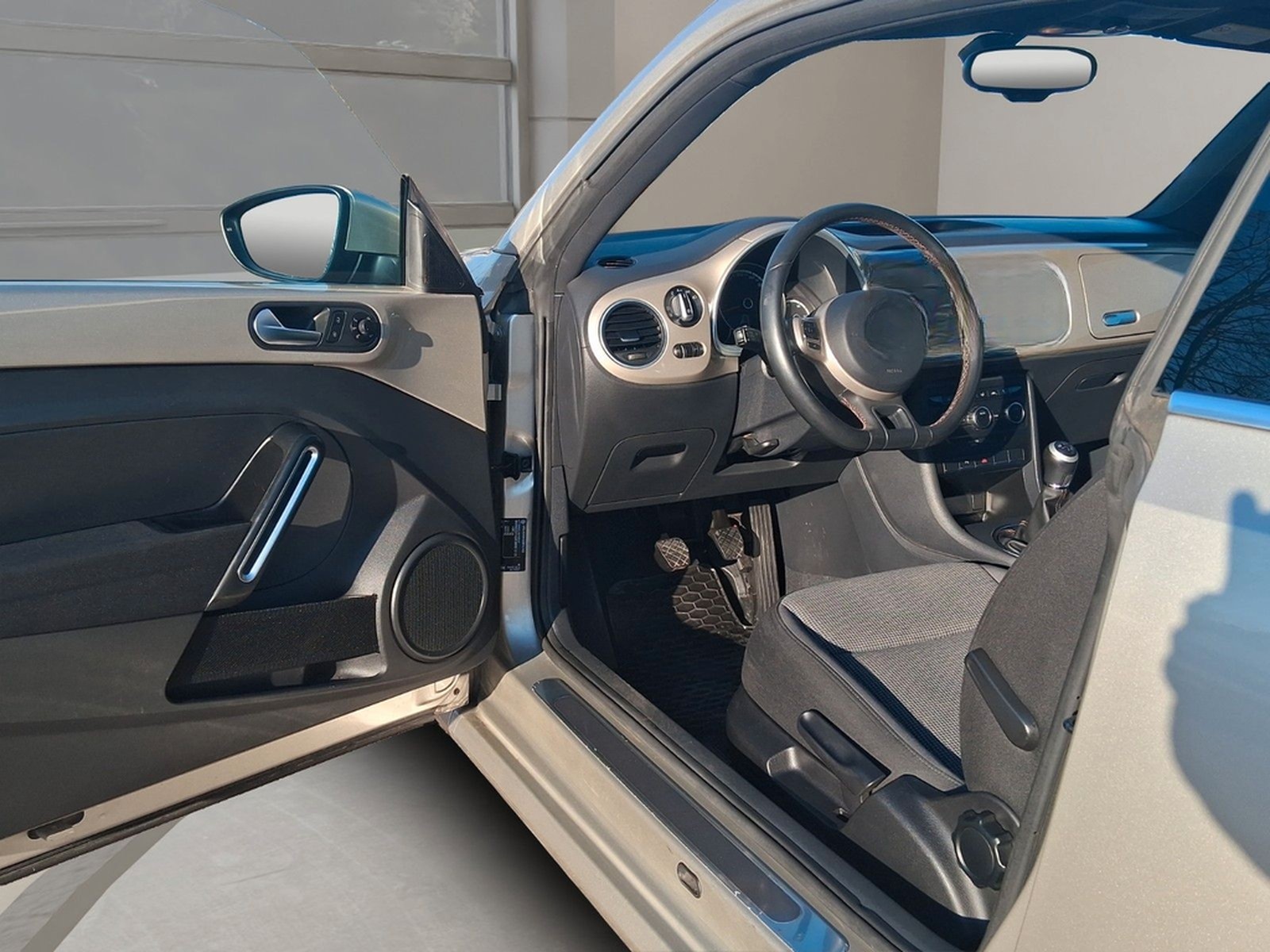 Volkswagen Beetle Lim. Cup NAVI KLIMAAUTO PANORAMA foto 28