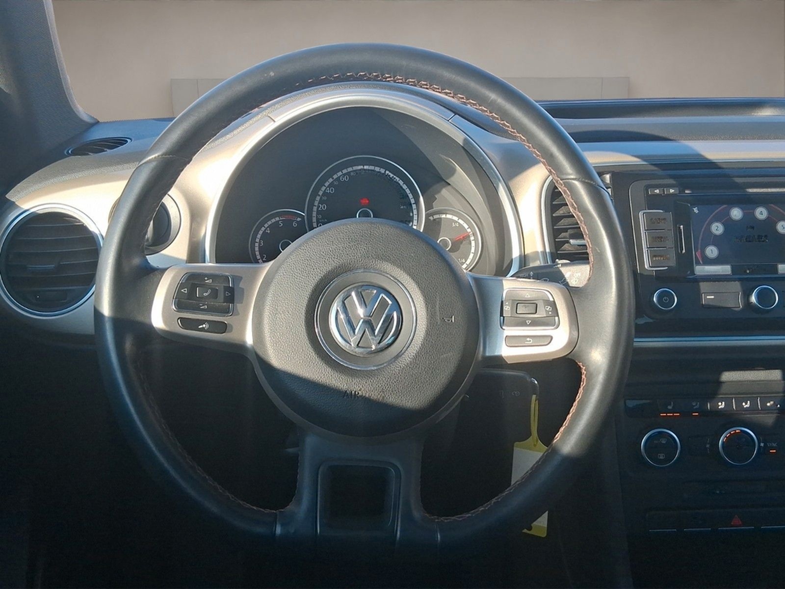 Volkswagen Beetle Lim. Cup NAVI KLIMAAUTO PANORAMA foto 10
