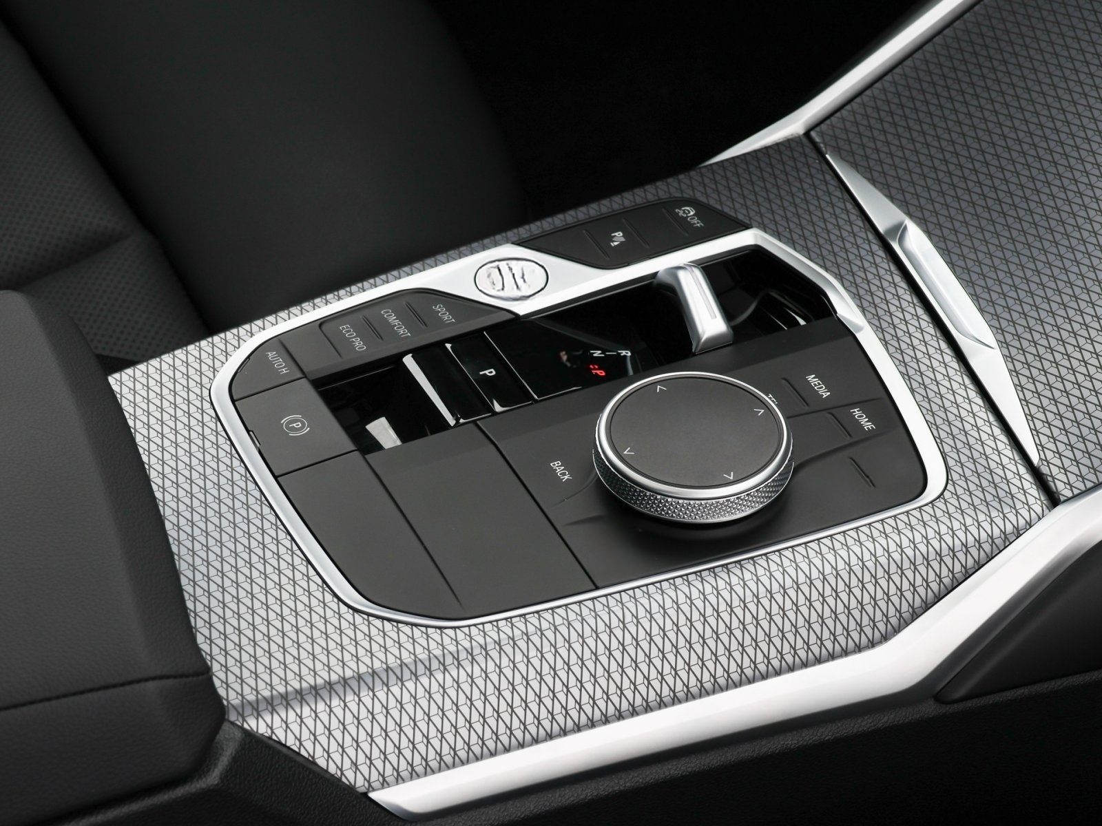BMW 318d M Sport/AHK/Panorama/elSitzeComfPak foto 7