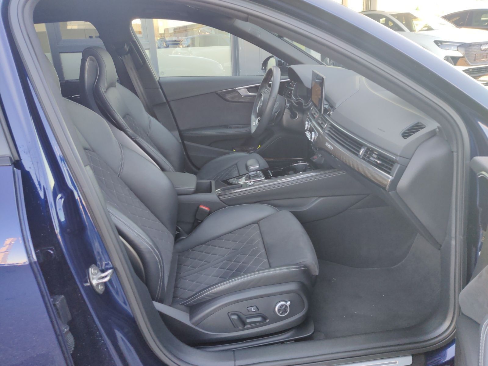 Audi S4 Avant 55 TDI q. Tiptr., Matrix, AHK, Pano, HU foto 15