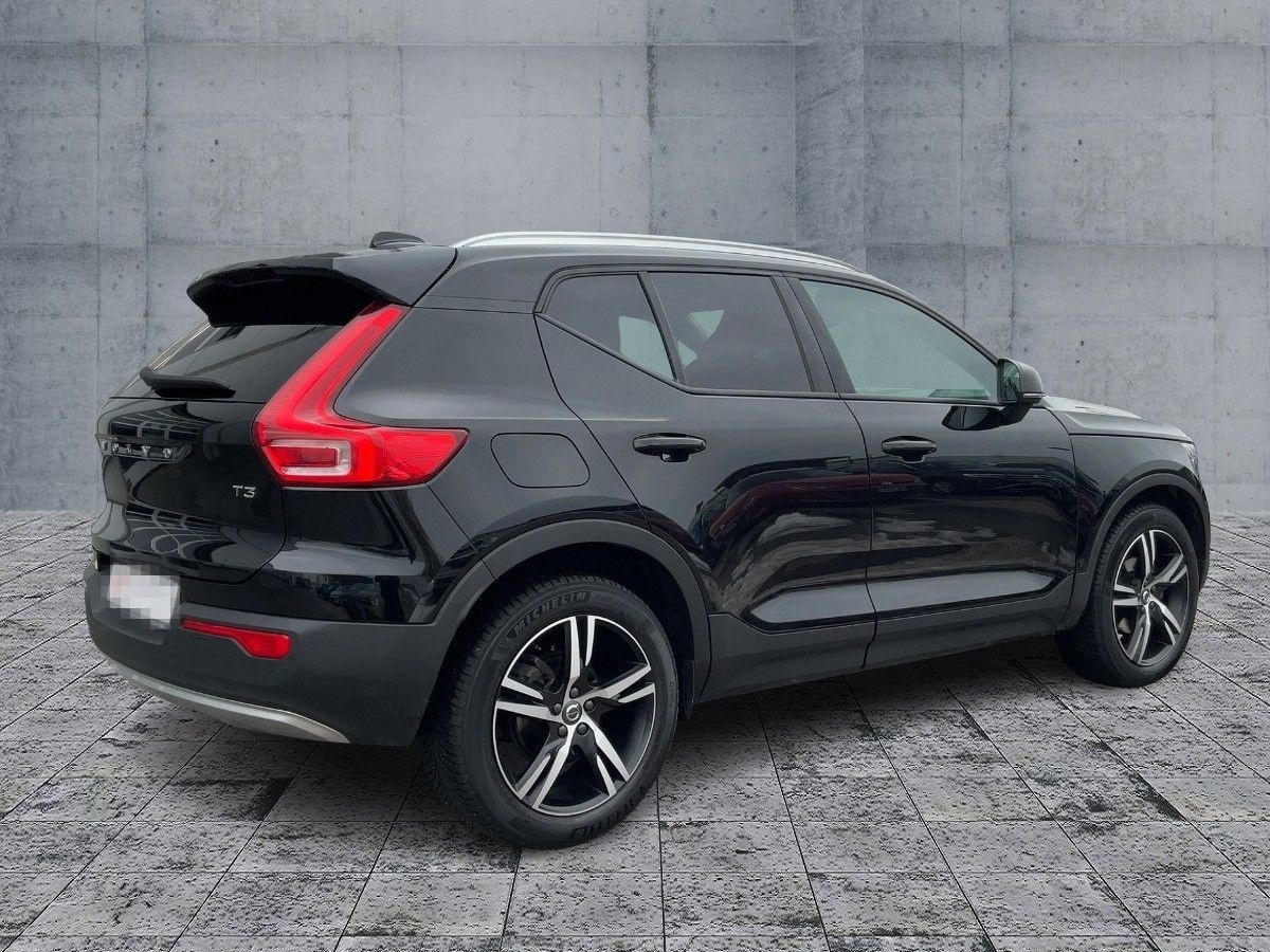 Volvo XC40 1.5 T3 2WD MOMENTUM PRO LED+NAV+SHZ+RFK+APP foto 6