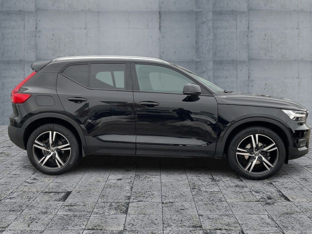 Volvo XC40 1.5 T3 2WD MOMENTUM PRO LED+NAV+SHZ+RFK+APP foto 7