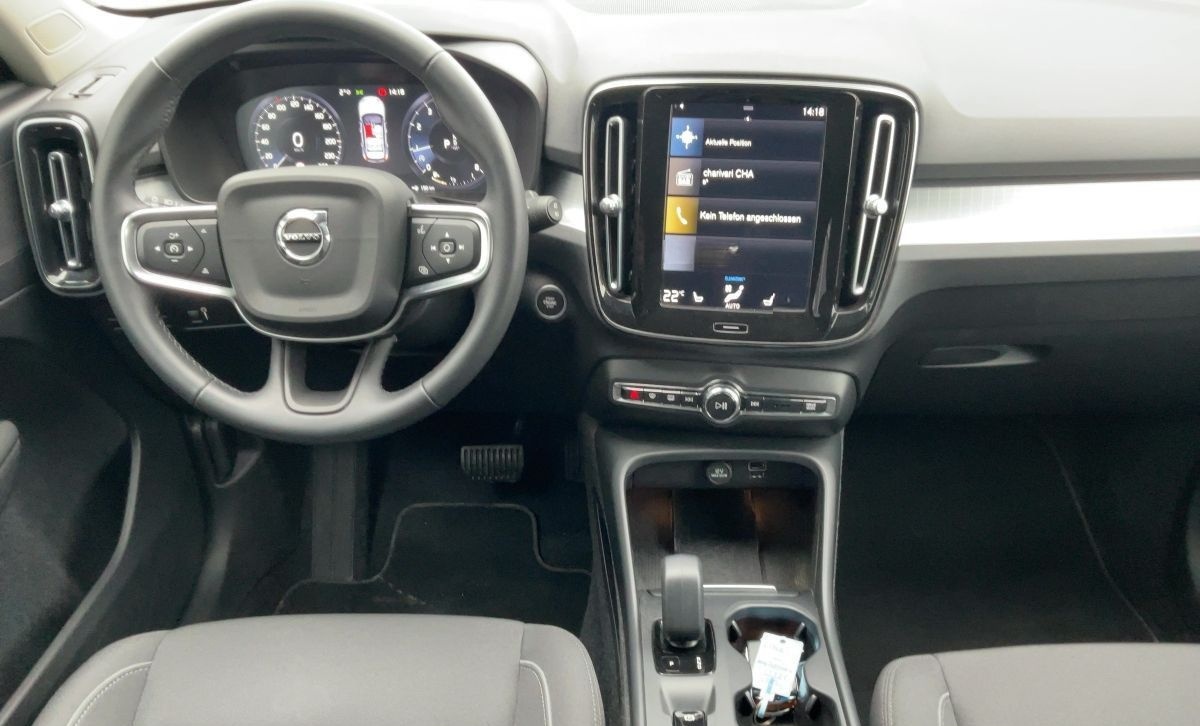 Volvo XC40 1.5 T3 2WD MOMENTUM PRO LED+NAV+SHZ+RFK+APP foto 9