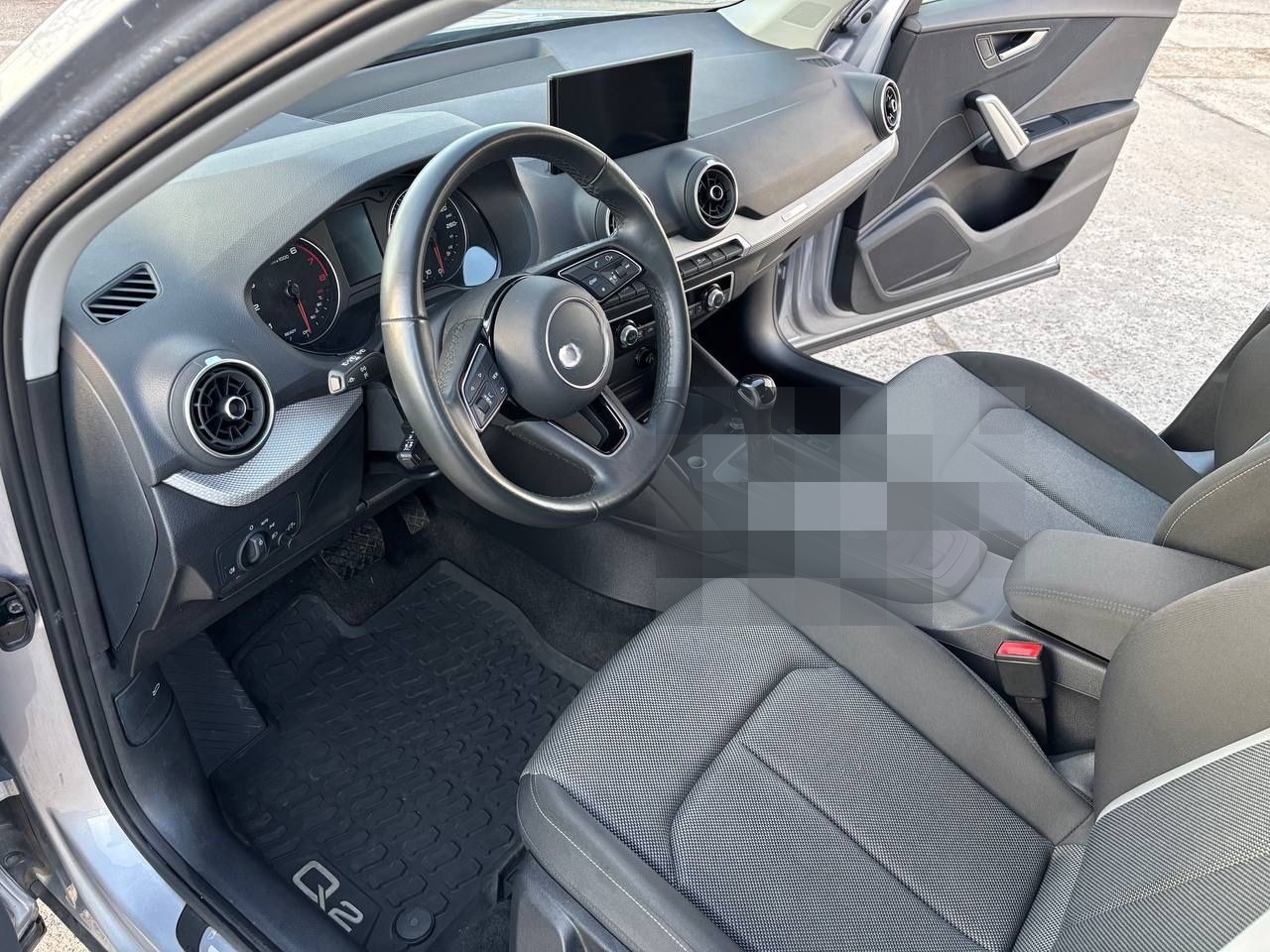 Audi Q2 35 TFSI advanced foto 11