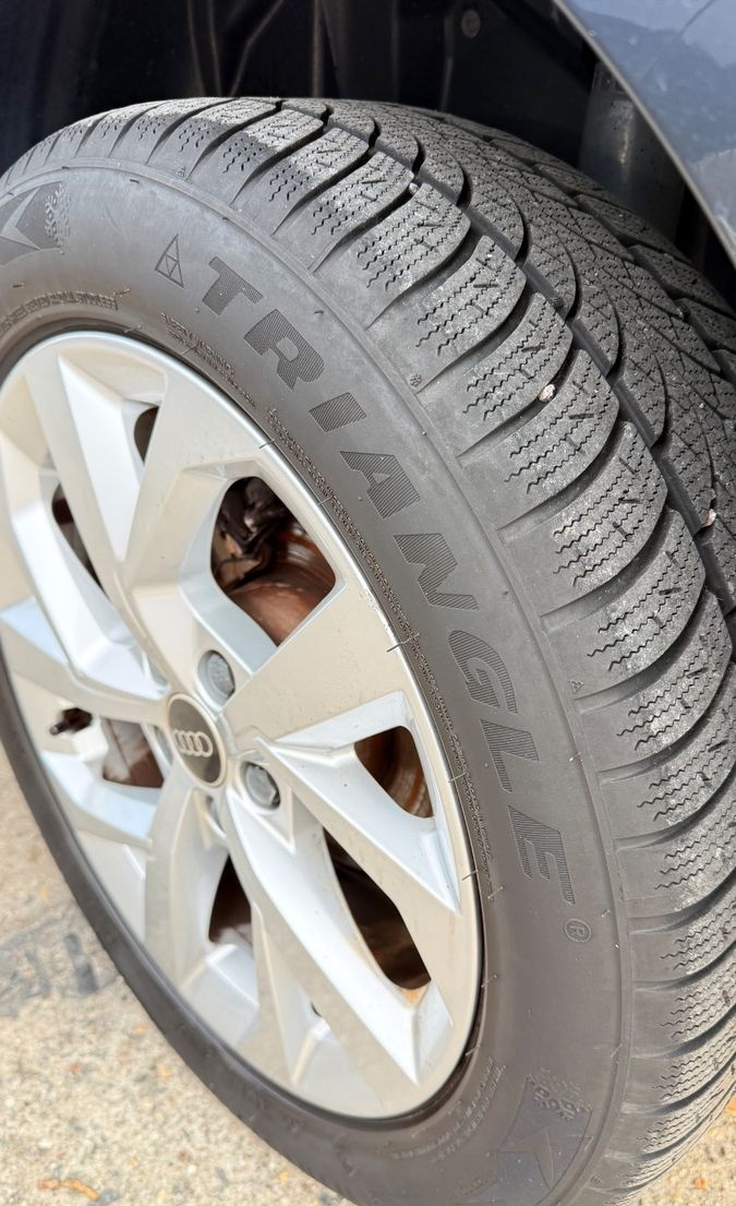 Audi Q2 35 TFSI advanced foto 25