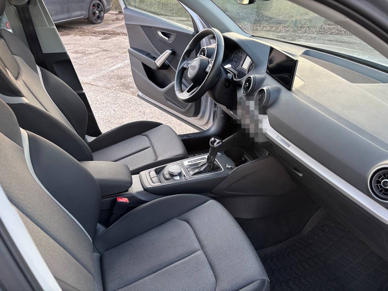 Audi Q2 35 TFSI advanced foto 10