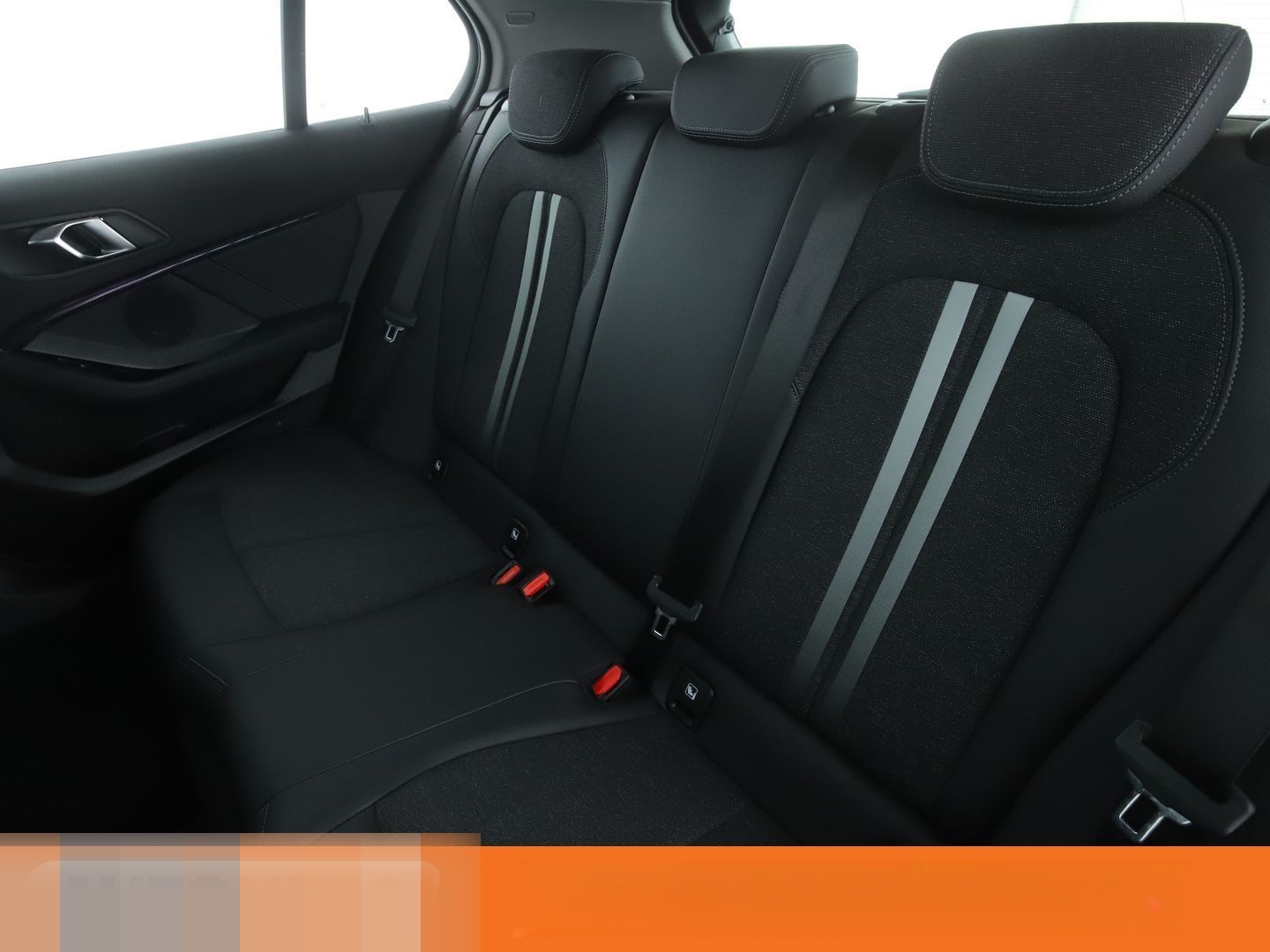 BMW 1er 118i Sport Line Aut.*NAVI*LED*PDC*TEMPO*SHZ* foto 14