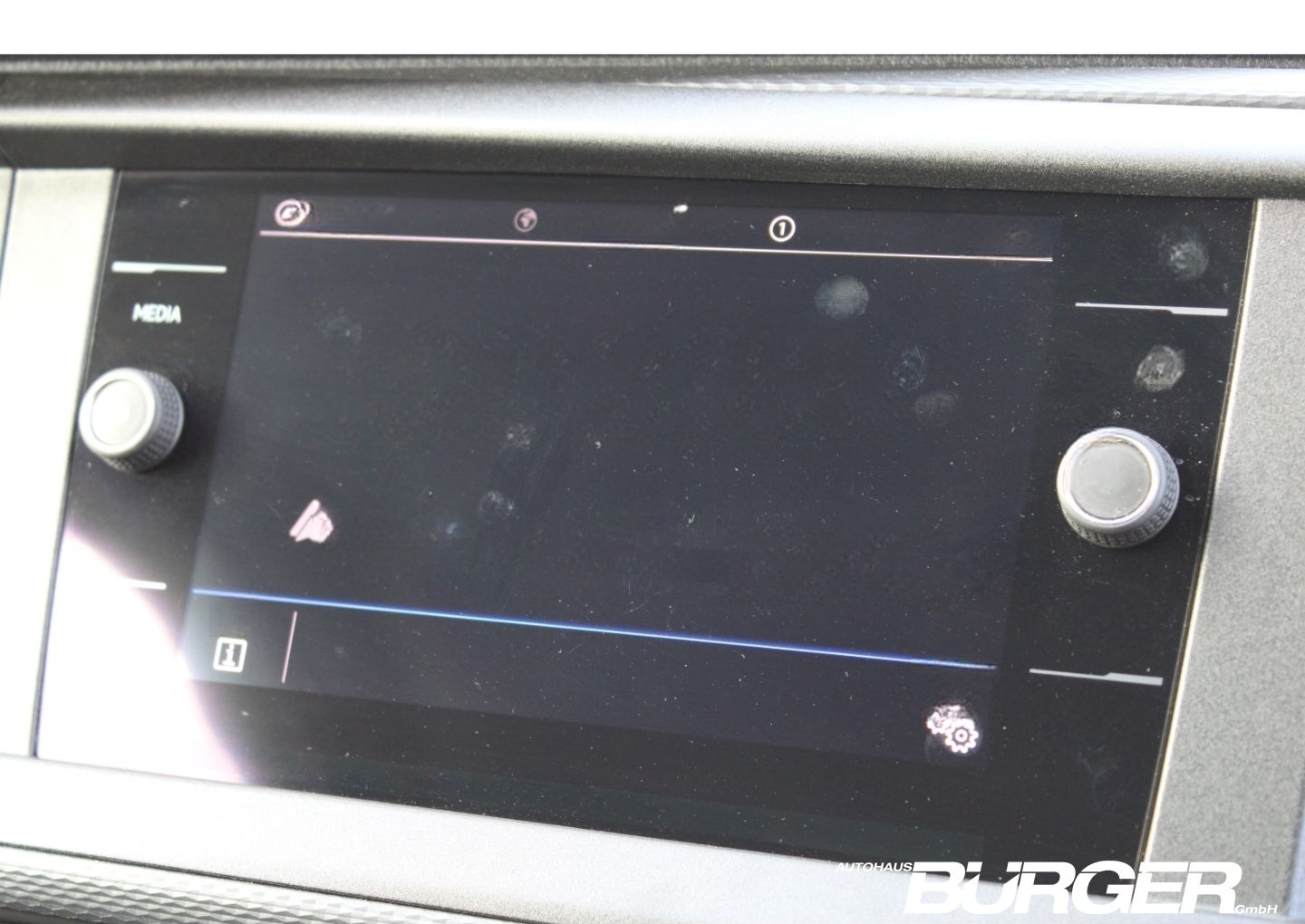 Volkswagen T6.1 Kombi DSG LED Navi AHK Tempomat PDC v+h Car foto 16