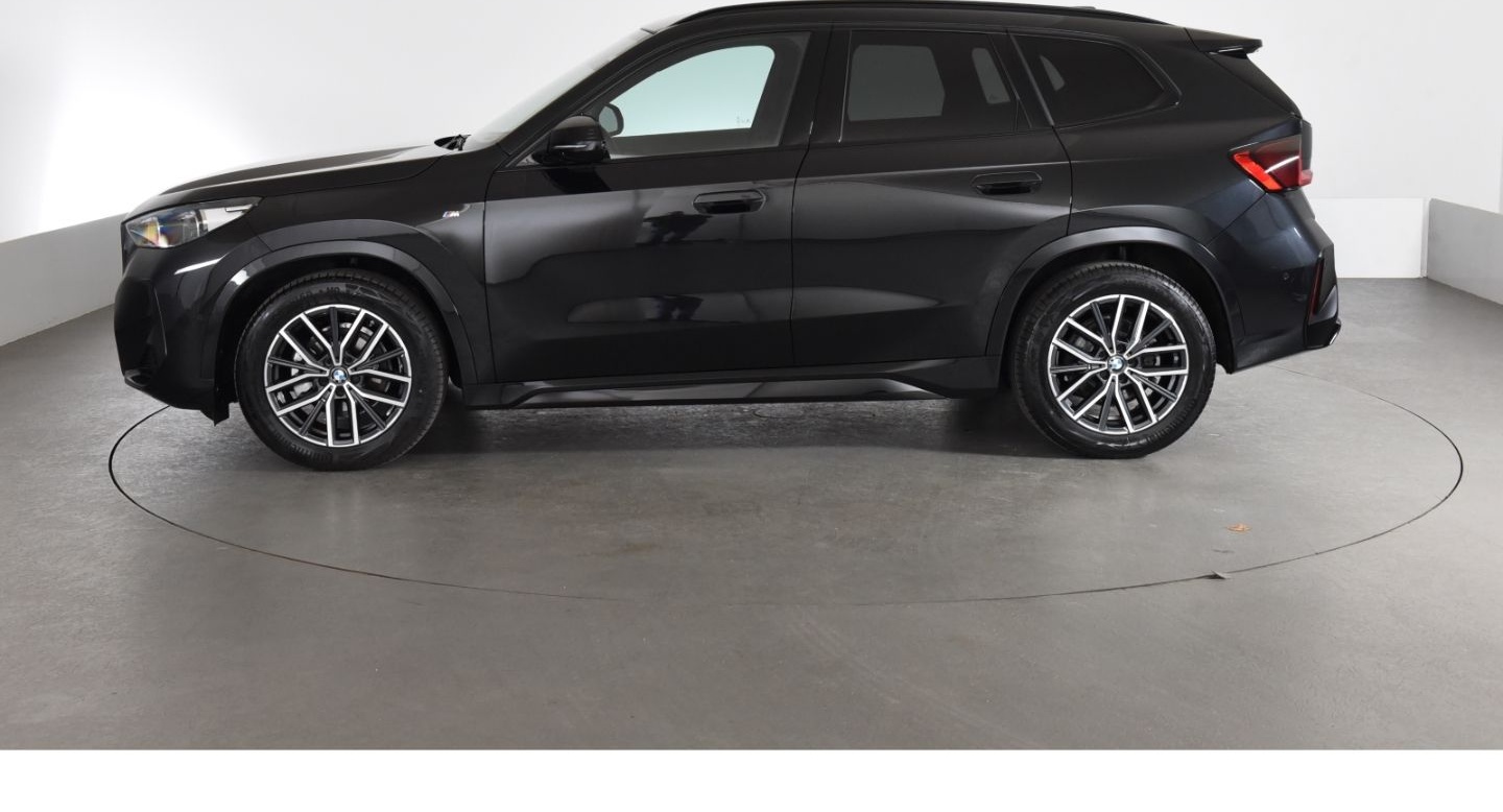 BMW X1 xDrive 20d M Sport Anhängerkupplung Glasdach foto 3