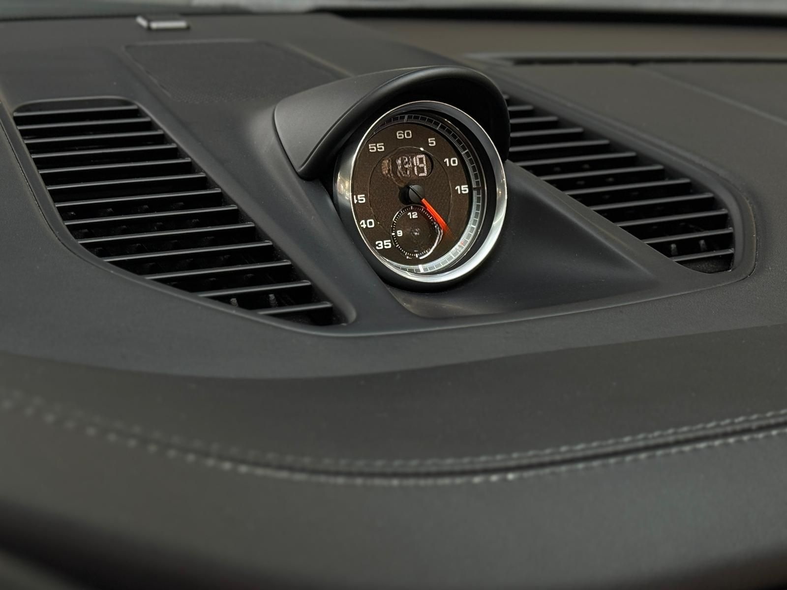 Porsche 911 Carrera GTS Cabriolet PDK SportChorno foto 23