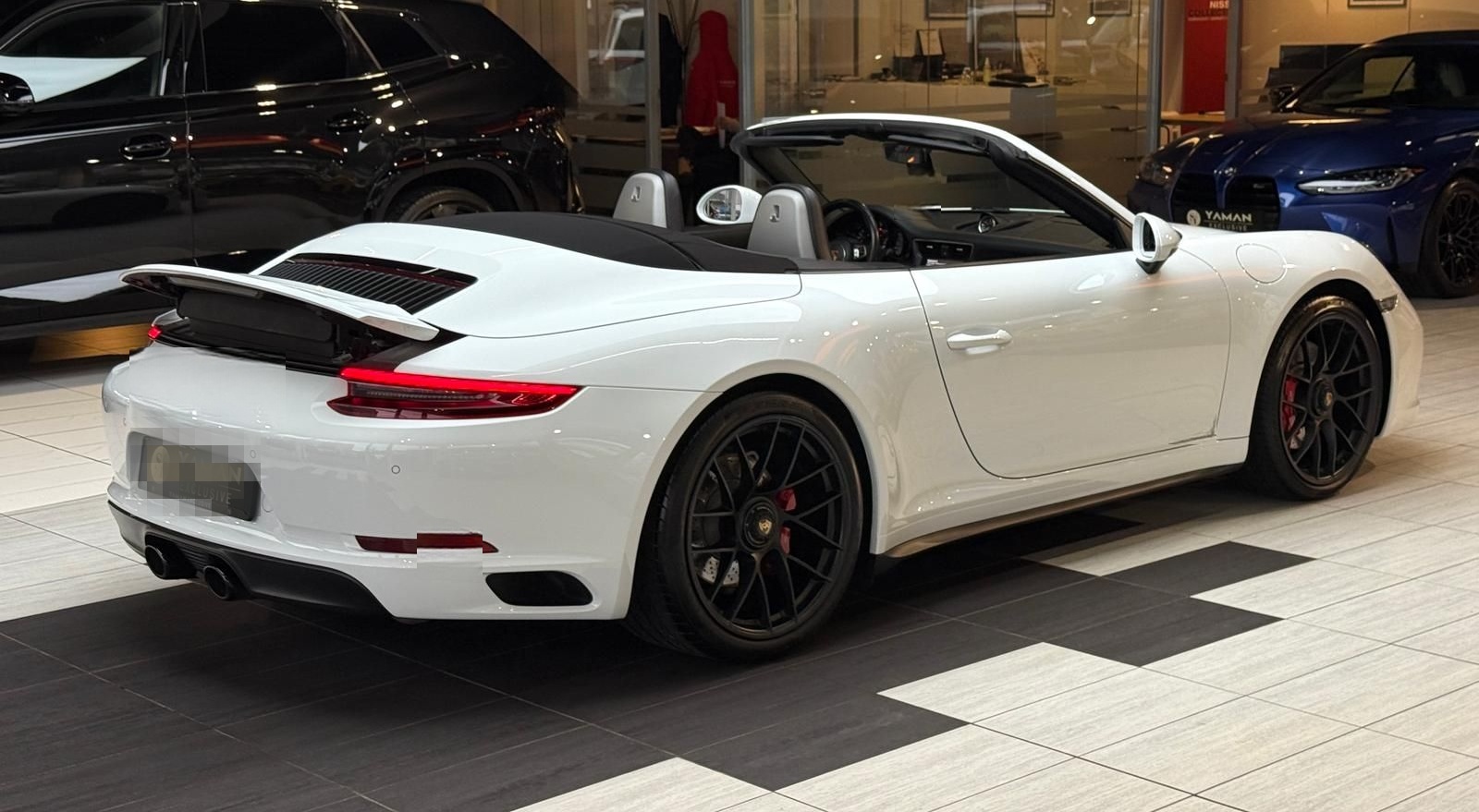 Porsche 911 Carrera GTS Cabriolet PDK SportChorno foto 7