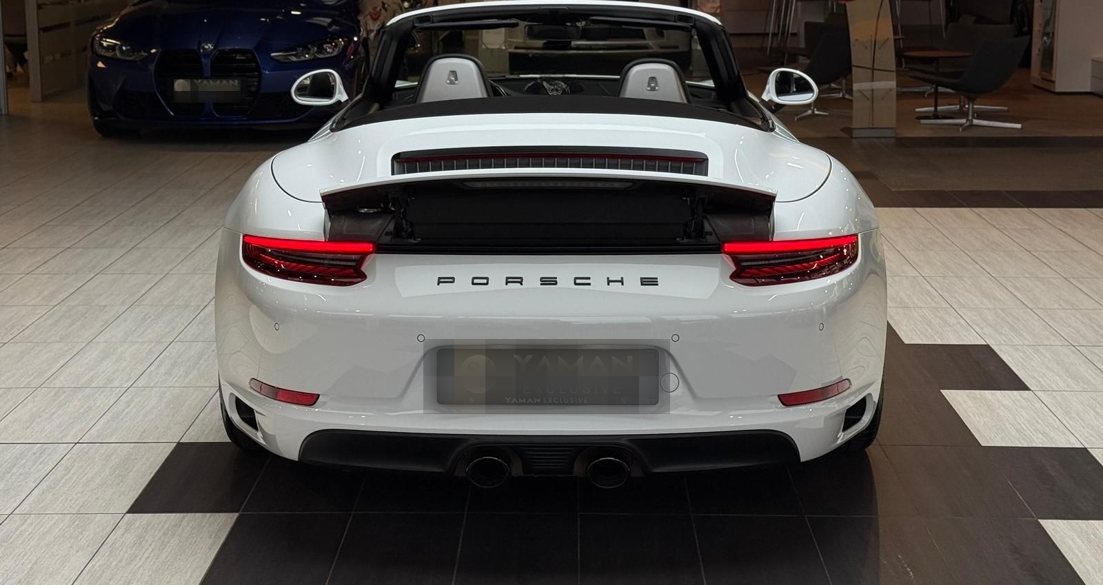 Porsche 911 Carrera GTS Cabriolet PDK SportChorno foto 8