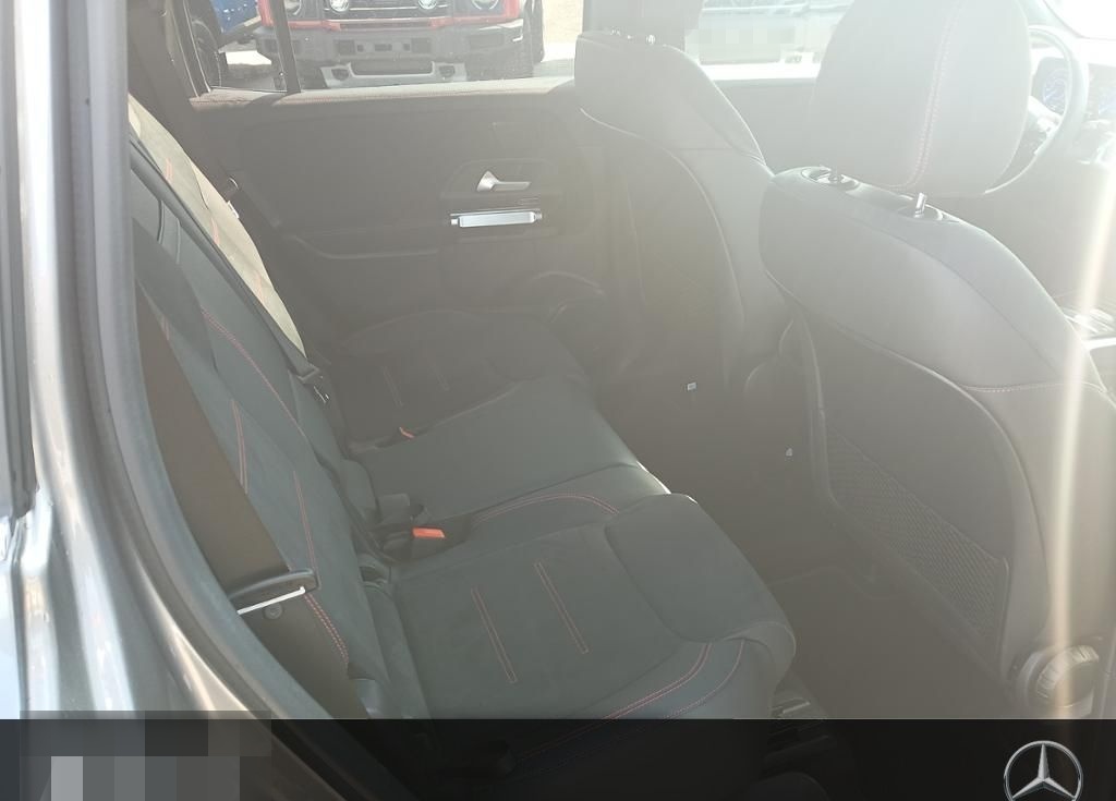 Mercedes-Benz EQB 300 4M AMG+ABHK+Kamera+LED+Navi+PTS+SpiegelP foto 18
